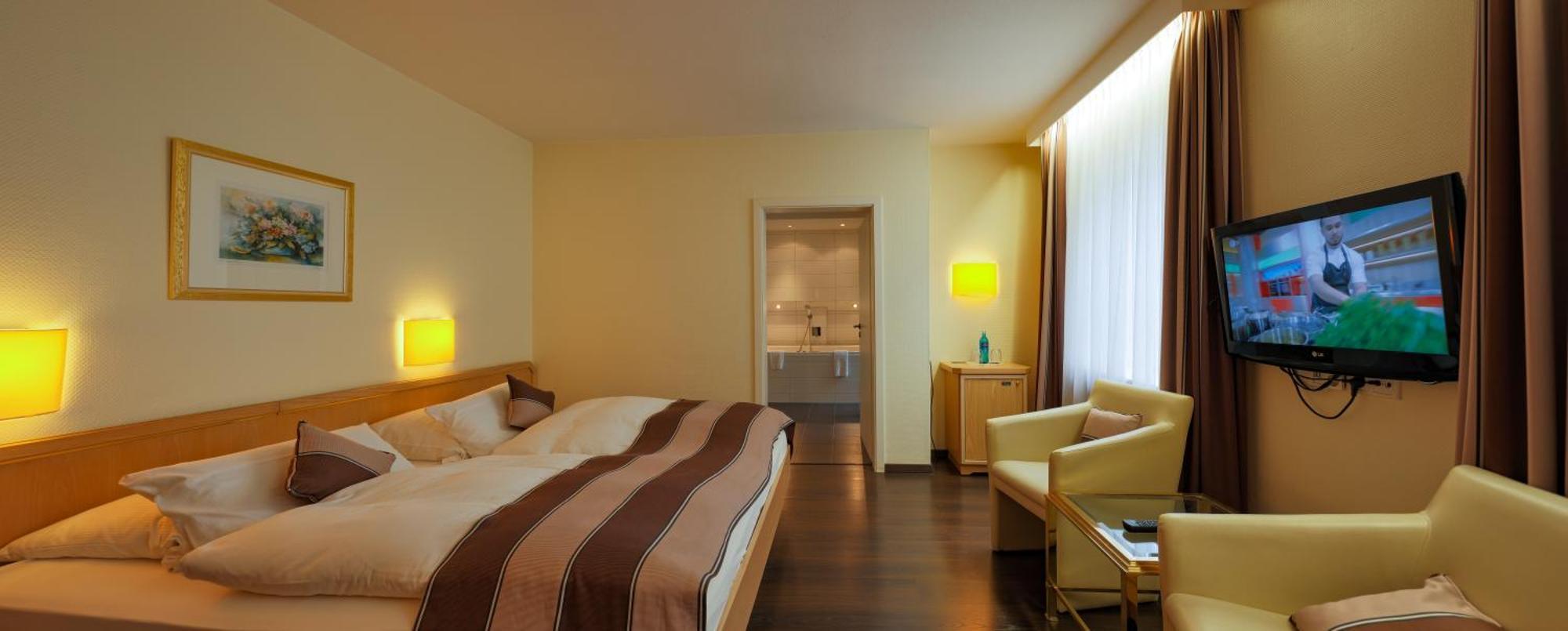 Hotel Trip Esplanade 4*