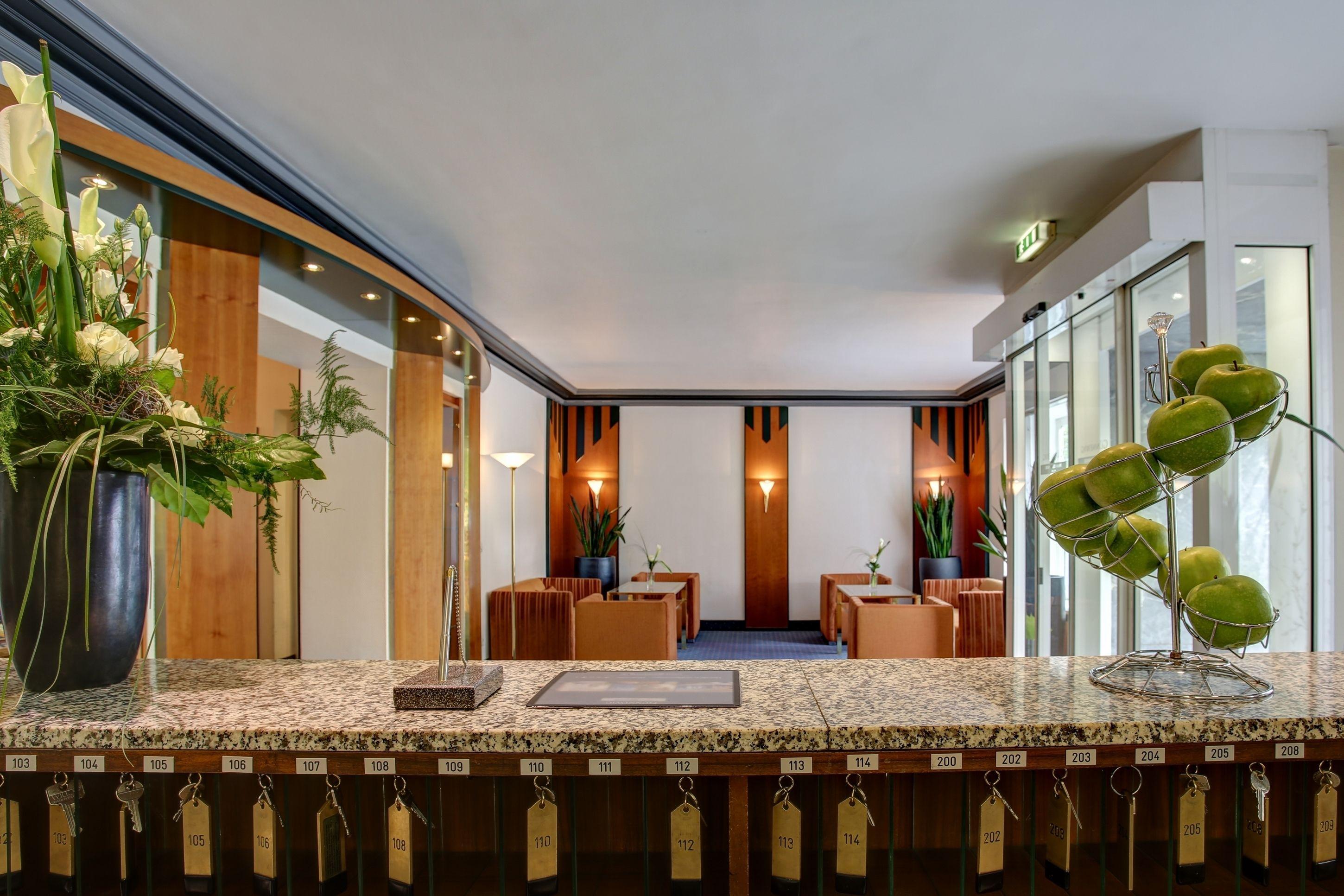 Trip Esplanade Hotel 4*