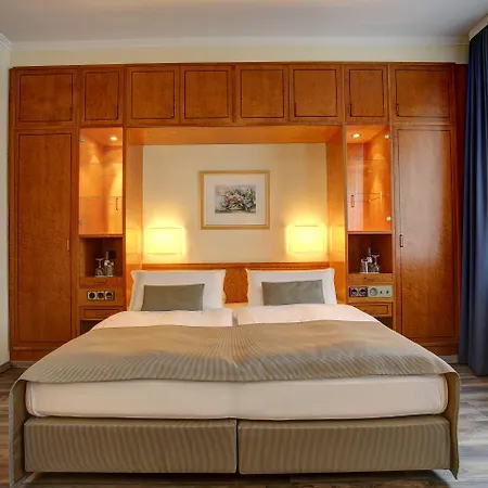 Trip Esplanade, 4* Düsseldorf