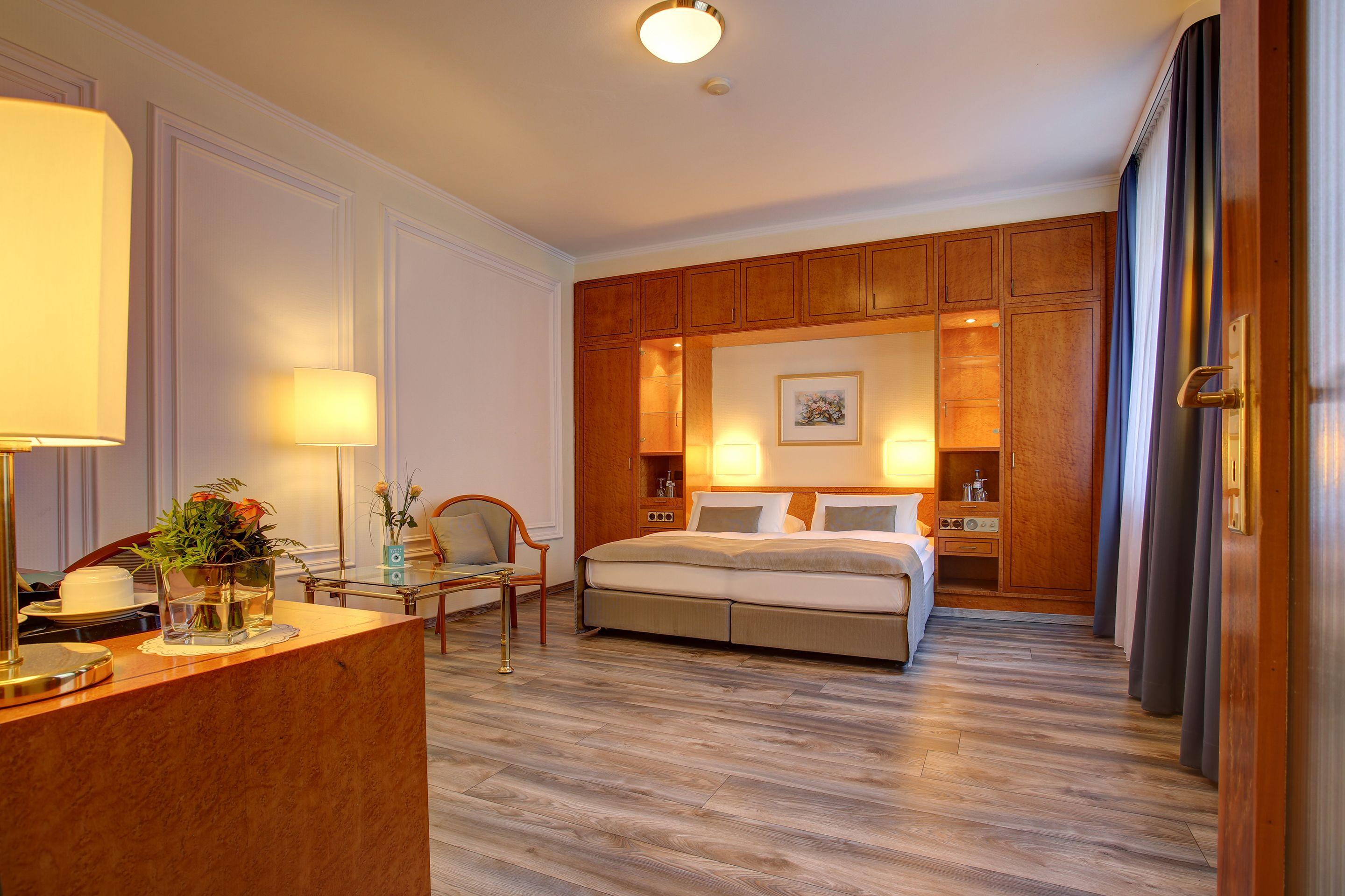 Hotel Trip Esplanade,